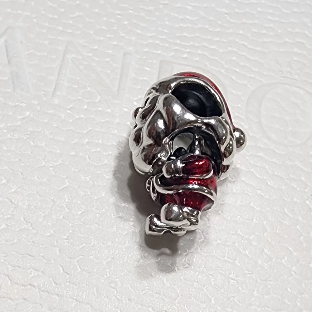 Pandora Playful Santa Charm